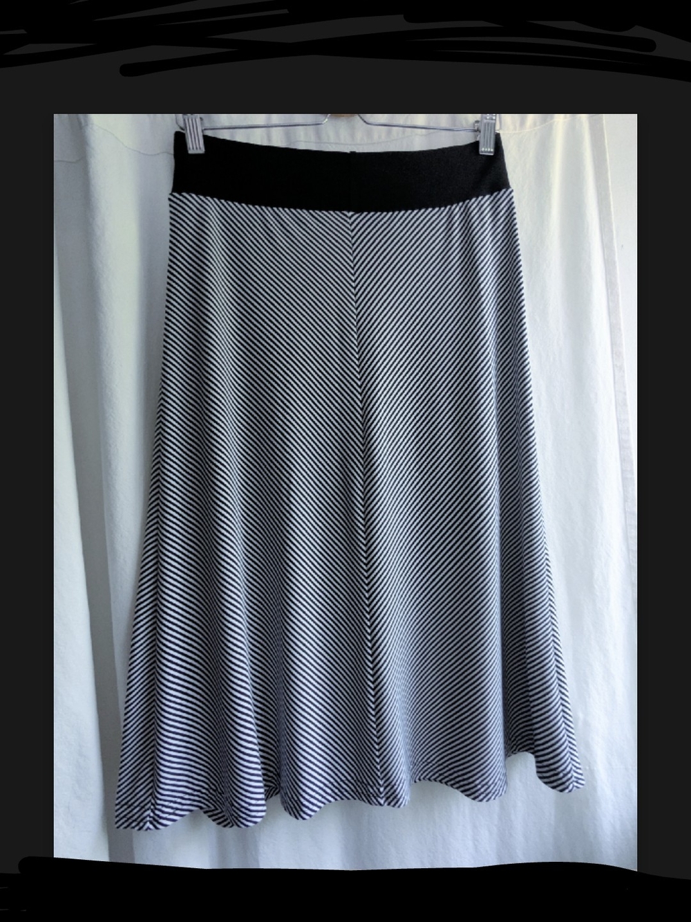 Laura Petites Black & White Chevron Skater Skirt with Stretch Waistband